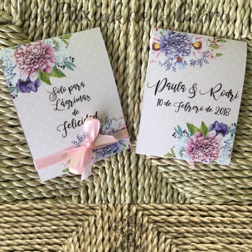 Pañuelos para lágrimas de felicidad de bodas con flores y lunares